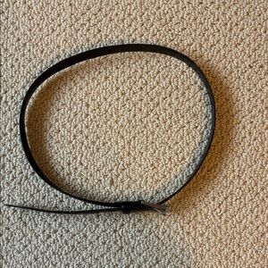 Wills LONDON Small Slim Black Leather Belt with Silver Buckle. Made in Portugal